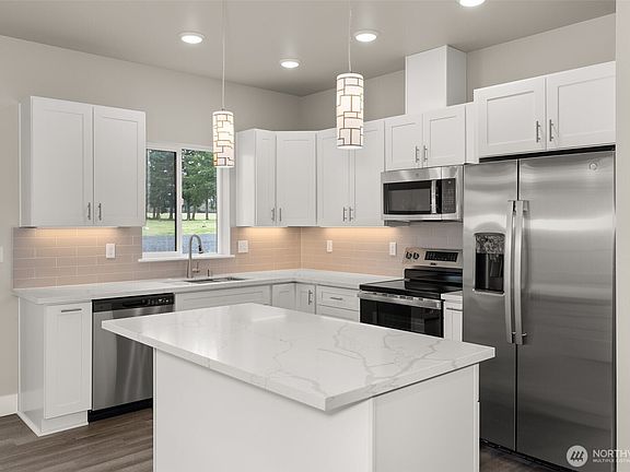 3rd image of 2103 Hawks View Lane