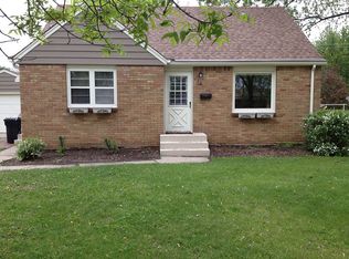 126 17th Ave S, Hopkins, MN 55343