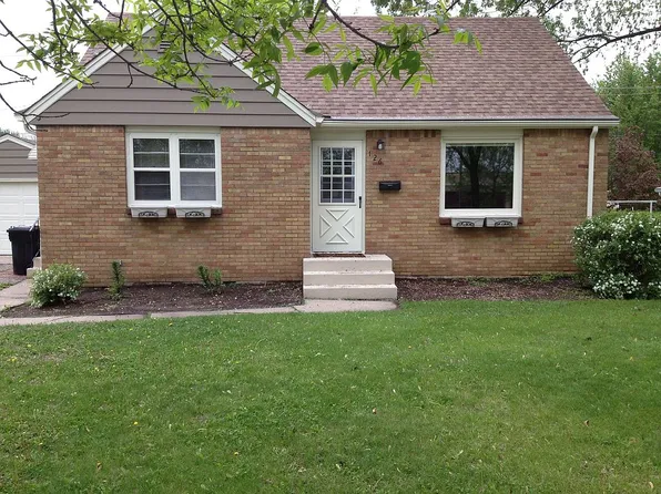 126 17th Ave S, Hopkins, MN 55343