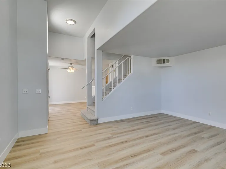 199 Oro Canyon St — Photo 6