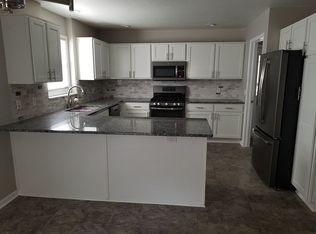 643 Ridge Ln, Tecumseh, MI 49286