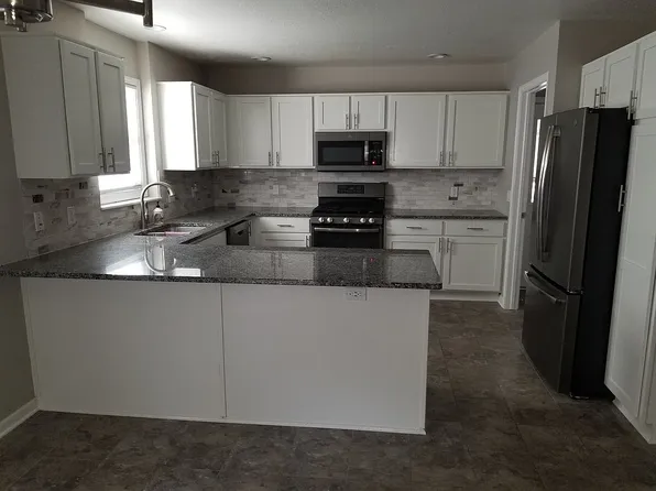 643 Ridge Ln, Tecumseh, MI 49286