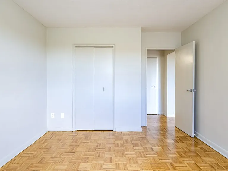 150 Culford Rd #1BR — Photo 10
