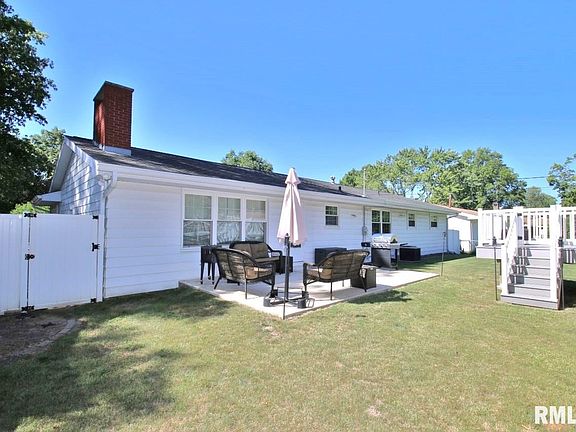 4th image of 1929 W Newman Pkwy