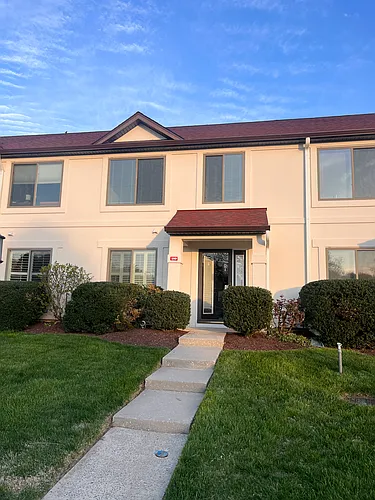 29 Queen Mary Ct #29D Photo 1