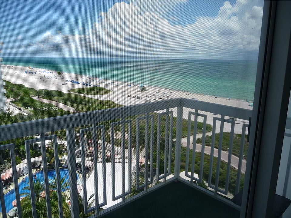 1st image of 401 Ocean Dr APT 1019
