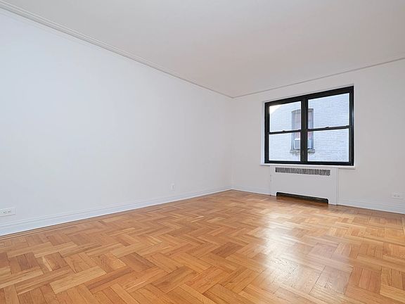 3rd image of 2685 Creston Ave APT 5C