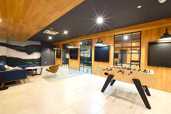 Rented by null | media 50