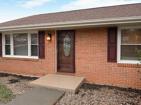 4th image of 907 Blandford Ave