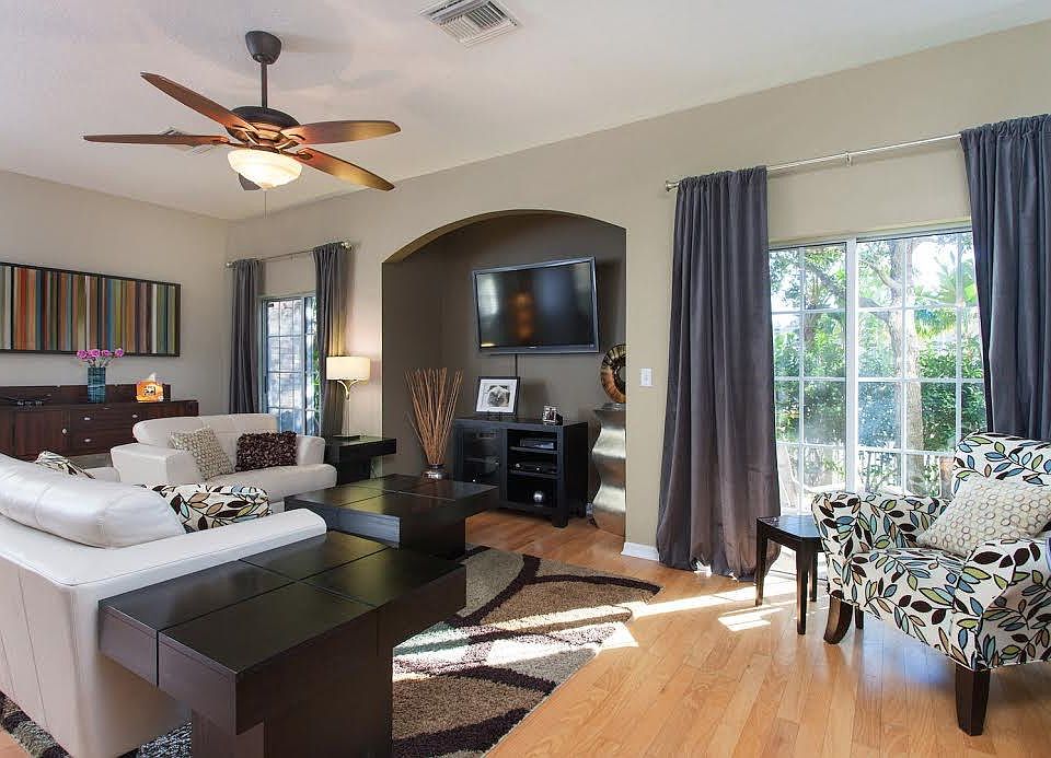 1st image of 602 51st Ave N #1
