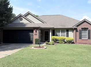 200 E Evergreen Rd, Evansville, IN 47711