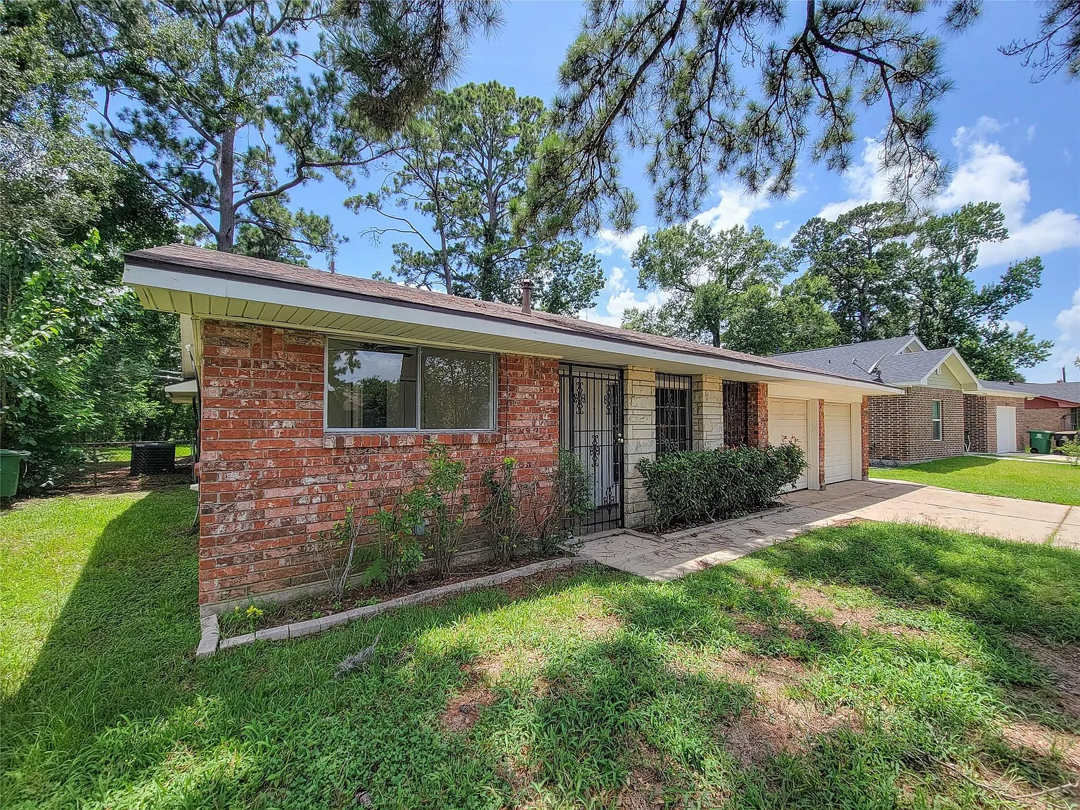 3 bed, 2.0 bath, 1980 sqft, $1,850 — Photo 1