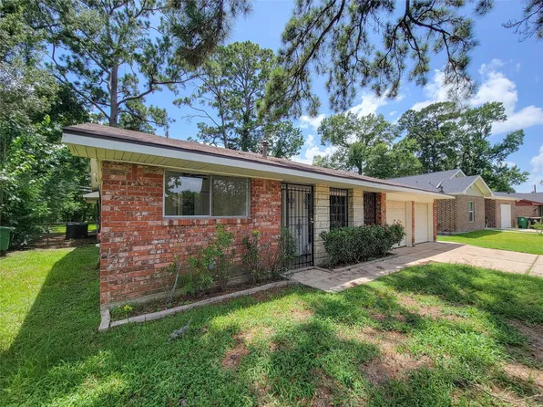 7426 Navasota St, Houston, TX 77016