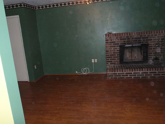 4th image of 528 Lake Dexter Blvd