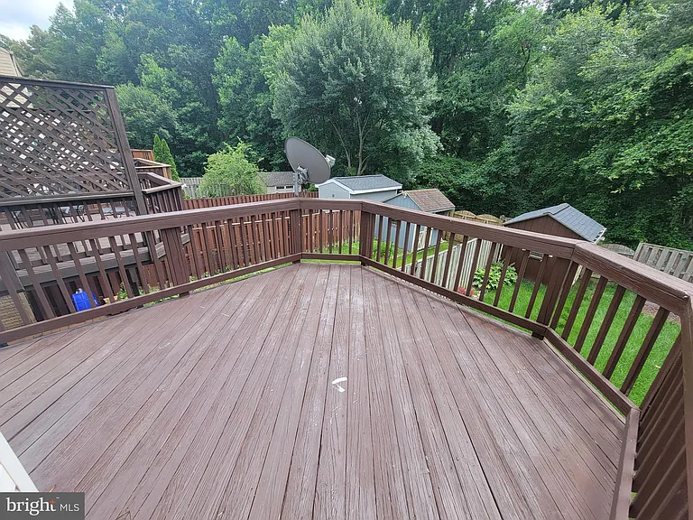 8702 Castlerock Ct — Photo 22