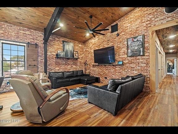 2nd image of 9403 Sonya Cir