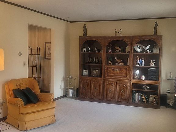 3rd image of 190 Harbor Rd