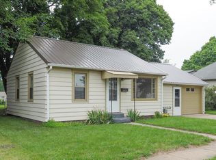 512 Center Ave, Sturgis, MI 49091