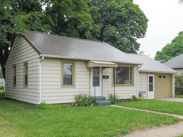 512 Center Ave, Sturgis, MI 49091