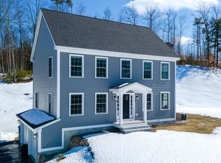 10 French Rd, Epping, NH 03042