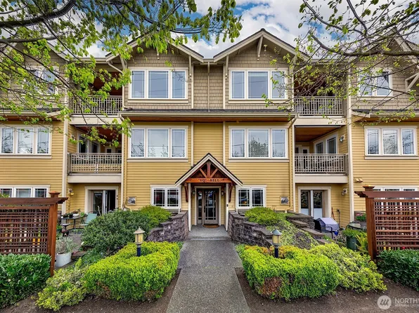 600 Bell Street #301, Edmonds, WA 98020