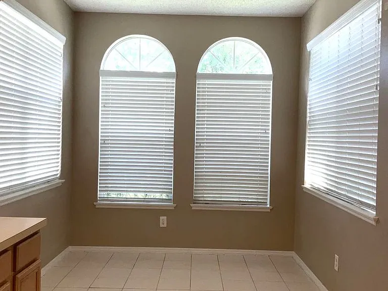 1318 Lake Biscayne Way — Photo 5