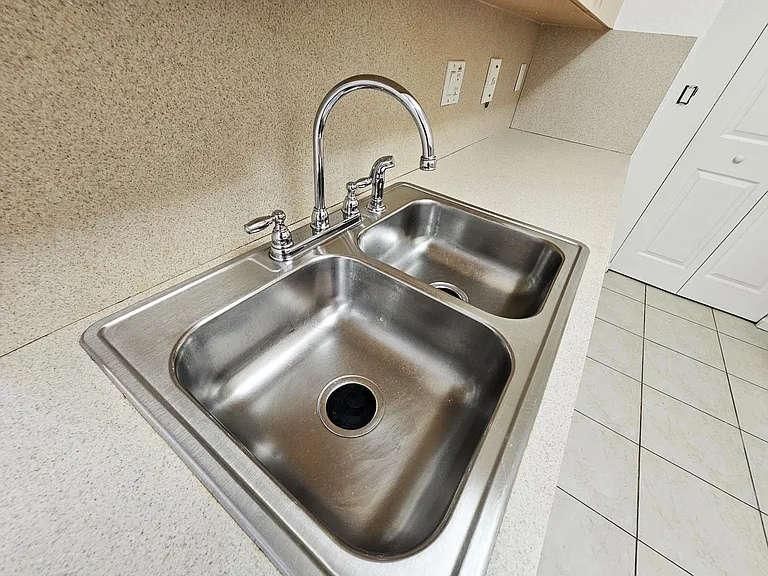 3569 Forest Hill Blvd #104 — Photo 9