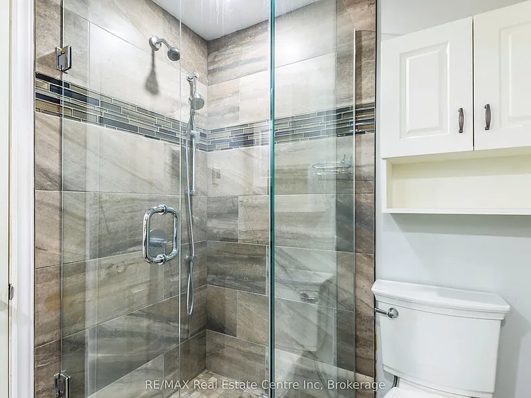 79 Woodland Glen Dr — Photo 13