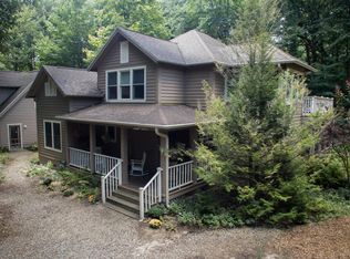 7960 Harbert Rd, Three Oaks, MI 49128