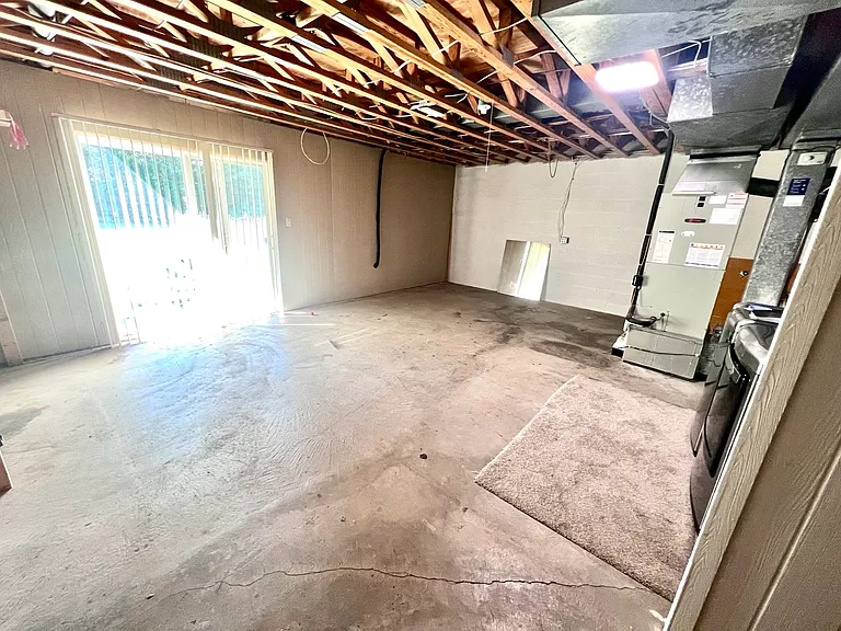 1310 Littlefield Pl — Photo 9