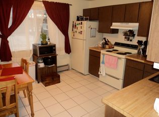 112 Olesen Dr APT 301, Naperville, IL 60540