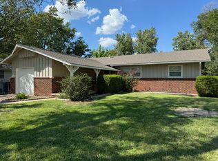 5720 E Memphis St, Wichita, KS 67220