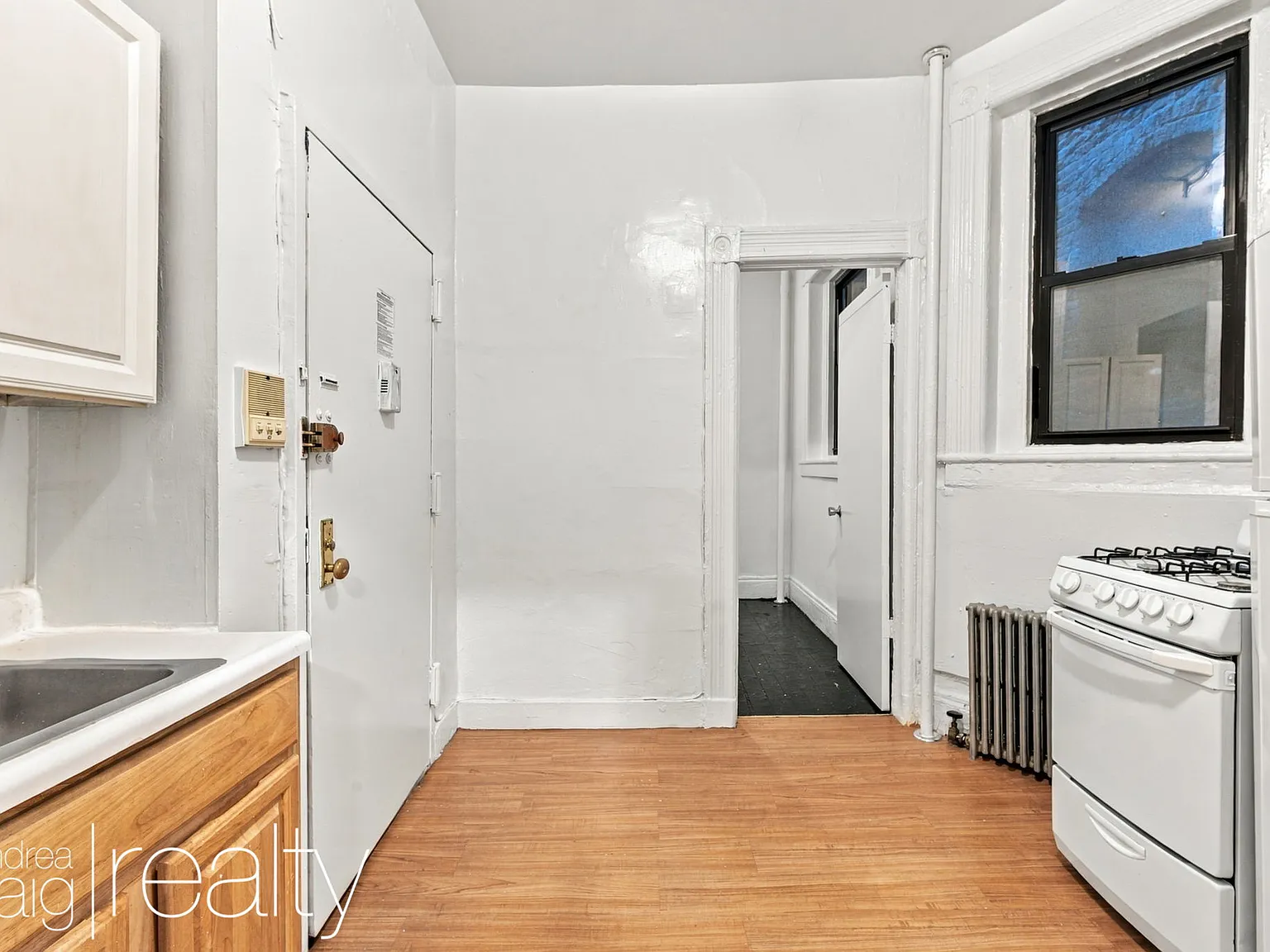 227 East 28th Street — Photo 3