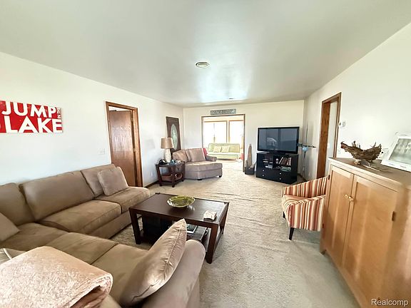5th image of 4689 Port Austin Rd