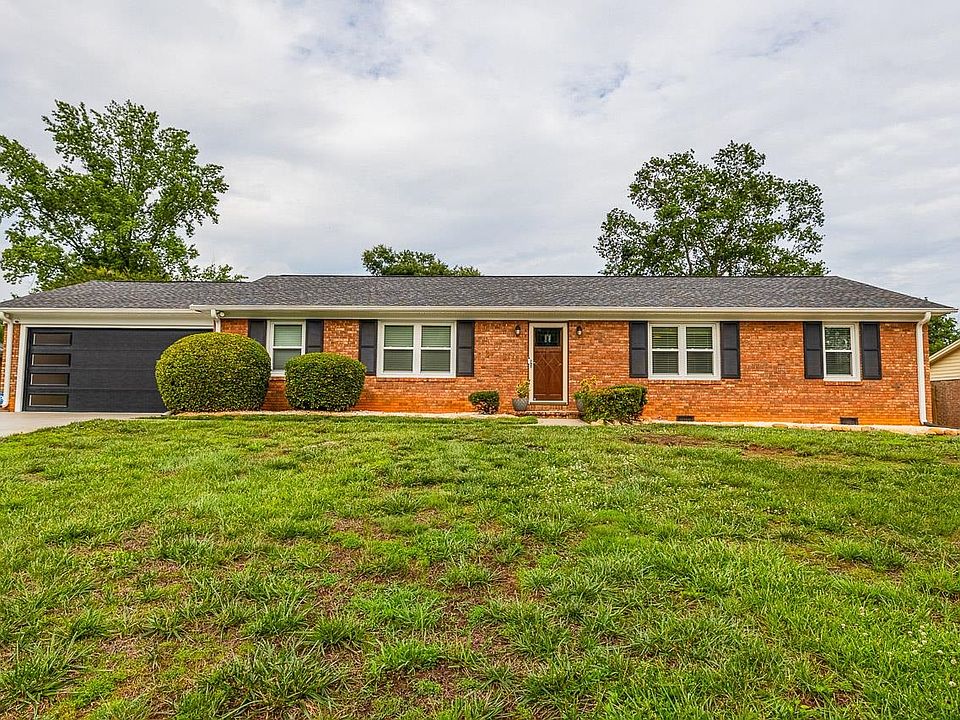 1st image of 115 Shelton Dr