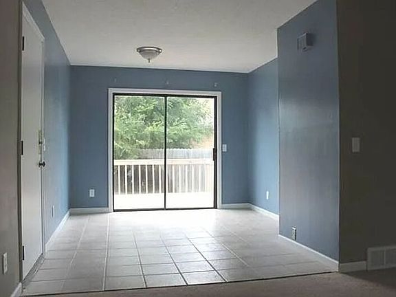 5th image of 721 Circle Dr