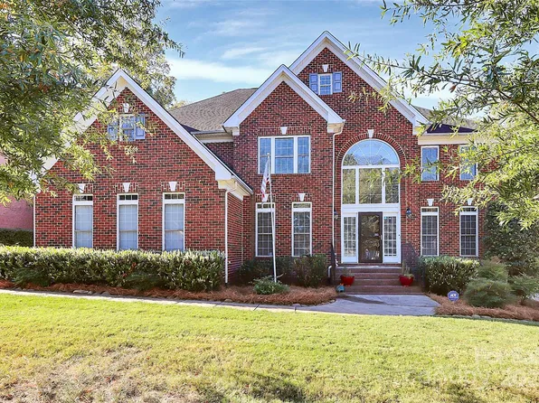 9814 Devonshire Dr, Huntersville, NC 28078