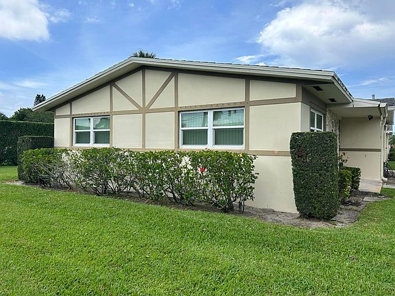 3rd image of 2769 Ashley Drive W #H