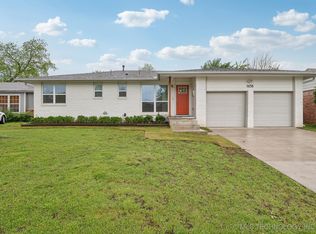 1638 E 55th Pl, Tulsa, OK 74105