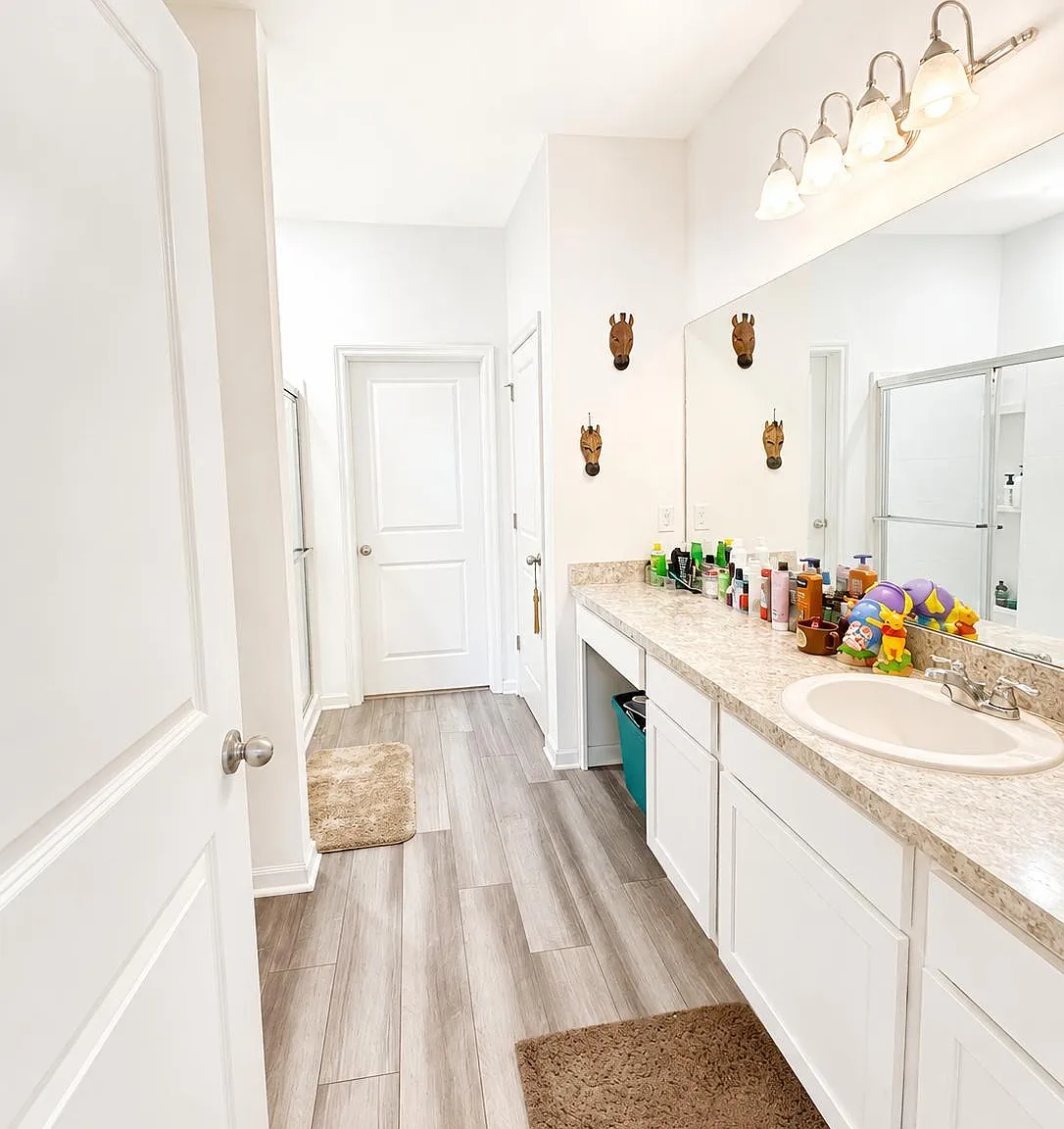 3 bed, 2.0 bath, 1769 sqft, $1,092 — Photo 3