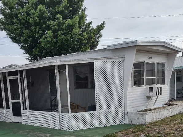 2113 Illinois Ave, Bradenton, FL 34207