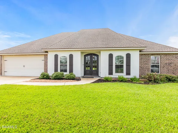 1069 Brookewood Drive Dr, Saint Martinville, LA 70582