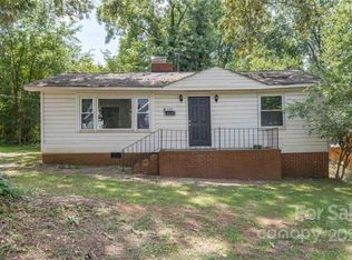 720 Tennyson Dr, Charlotte, NC 28208
