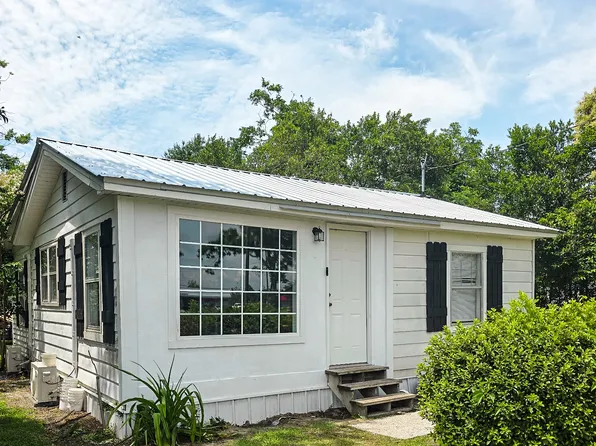 511 E 17th St, Alma, GA 31510