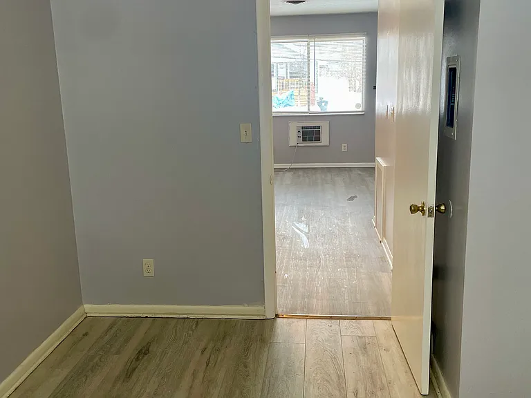 595 Brown St #2 — Photo 40