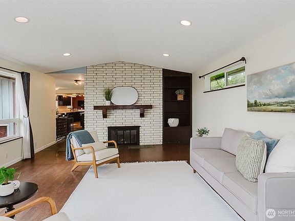 4th image of 1820 Rustic Lane