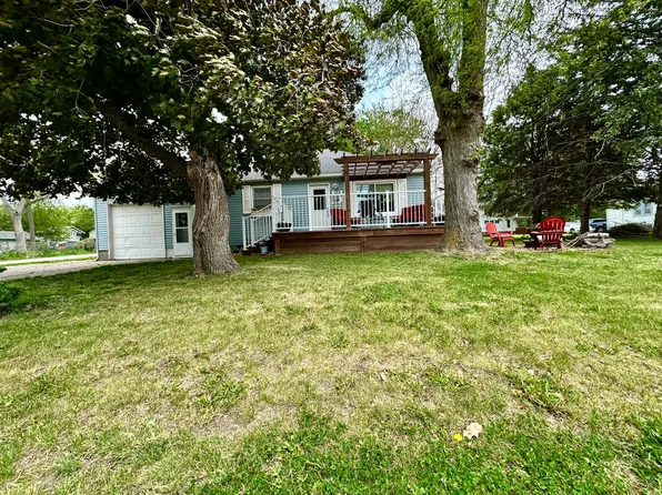 125 N Dye St, Carson, IA 51525