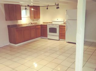 32 Chapman St, Greenfield, MA 01301