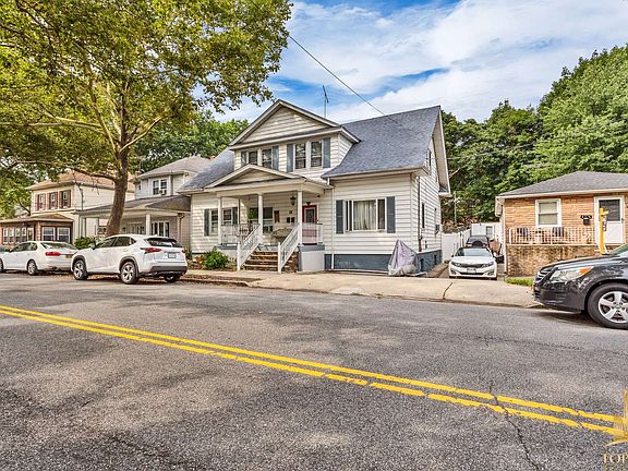4th image of 151 Burgher Ave