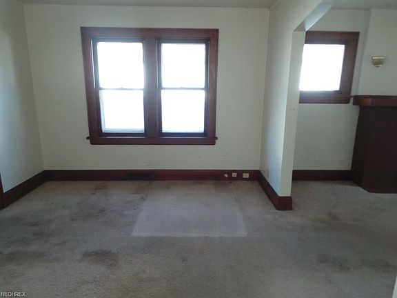 4th image of 834 Bertha Ave